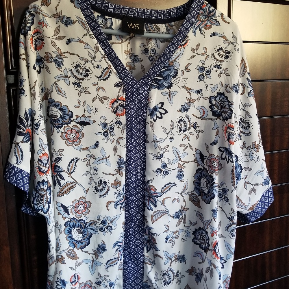 W5 Floral Print Blouse Size XL